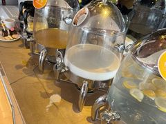 -荣誉国际酒店-云顶旋转餐厅