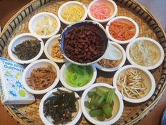 -包整·丝娃娃(一览甲秀楼风景店)