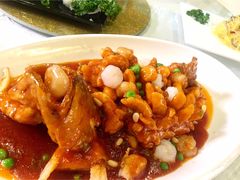 松子大黄鱼-东方明珠老上海8号餐厅