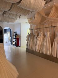 点击看大图 -曼青婚纱礼服馆