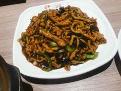 -六泰居·尔滨地标·东北菜(泰山路店)