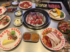 -哈哈碳都·牛肋条无限自助烤肉(台江万达店)