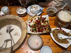 -滇香肴·云南菜蒸汽石锅鱼(云南北路店)