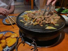 炙子烤肉-赵胖炙子烤肉&深夜酒馆(簋街店)