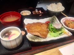 碳烤松板肉定食-味太助·银饭食堂(中华城店)