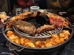 掌中宝-大山炭火烤肉自助(百盛步行街广场店)