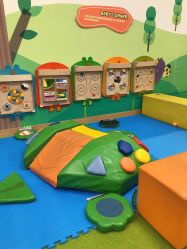 -莫莉幻想儿童乐园(武汉保利广场店)