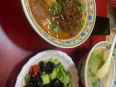 -金杨拉面王小吃面馆·牛三宝面·红烧牛肉粉