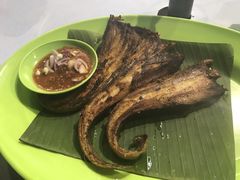-明记烧鱼美味店