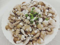 白灼八爪鱼-渔中舟海鲜大排档(普陀沈家门店)
