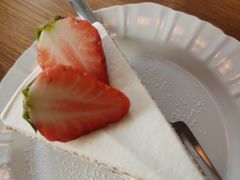 草莓戚风-三花屋 Mihhanaya