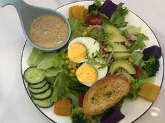 -丽莎沙拉轻食餐厅(国贸店)