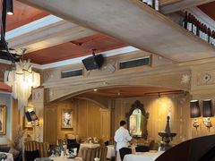 -火车头法国西餐厅