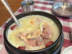-益百岁牛尾汤主题餐厅(辛庄街店)