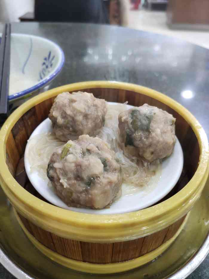 留一手肠粉店(北滘店)-"店铺所在位置在路边,一侧有停车位,但是数.