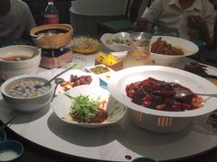 -荷塘秋月·本帮江浙菜(国权路店)