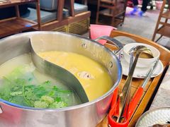 -禄婶鸡煲·打边炉
