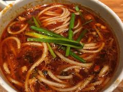 小锅米线-云海肴·汽锅鸡·云南菜(天山百盛优客店)