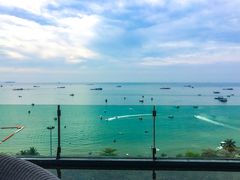 -J Daeng Seafood