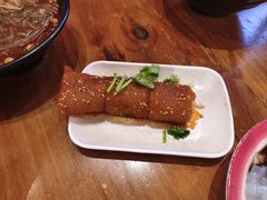 -爆炸头阿姨小四川正宗川味小吃(无任何分店)