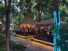 -二荆条·蜀鲜汇城市森林火锅