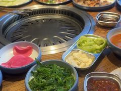 -明洞阿姨·韩式酱蟹烤肉·创意料理(三元桥店)