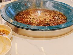 -渔香岛美蛙鱼头火锅(黔灵山公园店)