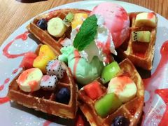 水果窝夫-Lia Cafe Bar Restaurant松山咖啡屋