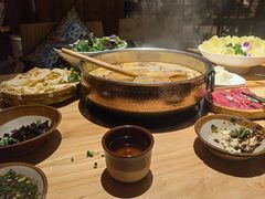 -黔诚多彩火锅(甲秀楼店)