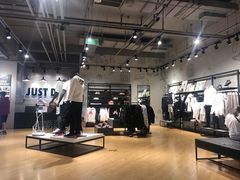 -NIKE品牌体验店(北京蓝色港湾店)