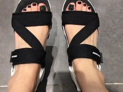 -SKECHERS 斯凯奇(上海国际时尚中心店)