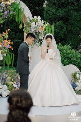 -花轿喜屋婚礼策划