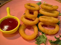 -SISTERS BAR RESTAURANT川意酒馆(嘉善老市H楼店)