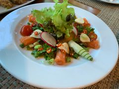 -Chom Cafe and Restaurant