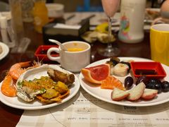 -荣誉国际酒店-云顶旋转餐厅