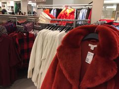 -H&M(鹏欣水游城店)