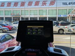 -健龙森俱乐部·游泳·健身·羽毛球综合体育馆