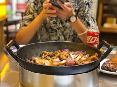 -胡须佬鸡煲四季火锅店(石厦西村直营店)