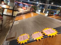 -百安居装修建材卖场(南山店)