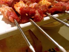 现穿羊肉串-丰茂烤串(公园店)