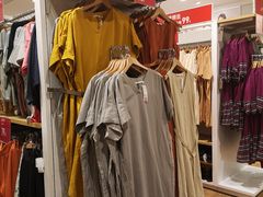 -优衣库(上海虹口龙之梦店)