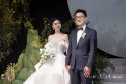 点击看大图 -GRACE KELLY婚纱与礼服(北京店)