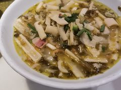-春天里餐厅(西田城店)