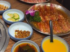 -明洞阿姨·韩式酱蟹烤肉·创意料理(三元桥店)