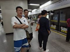 -陆家浜路(地铁站)