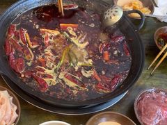 -黄潇洒老火锅(九眼桥宏济巷店)