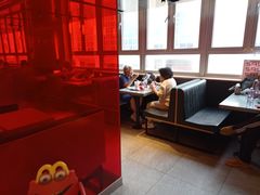 卡座-麦当劳(新王府井店)