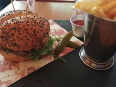 -FAT COW(虹梅路店)