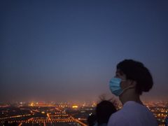 -鬼笑石后山停车场