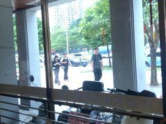 -胡须佬鸡煲四季火锅店(石厦西村直营店)